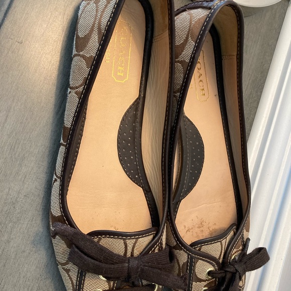 Coach signature flat shoes size 8 - Picture 8 of 10